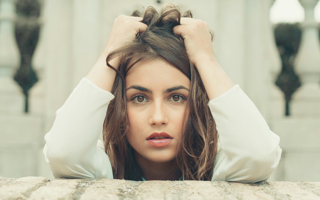 Pensamientos catastróficos: causas, impacto y cómo cambiarlos