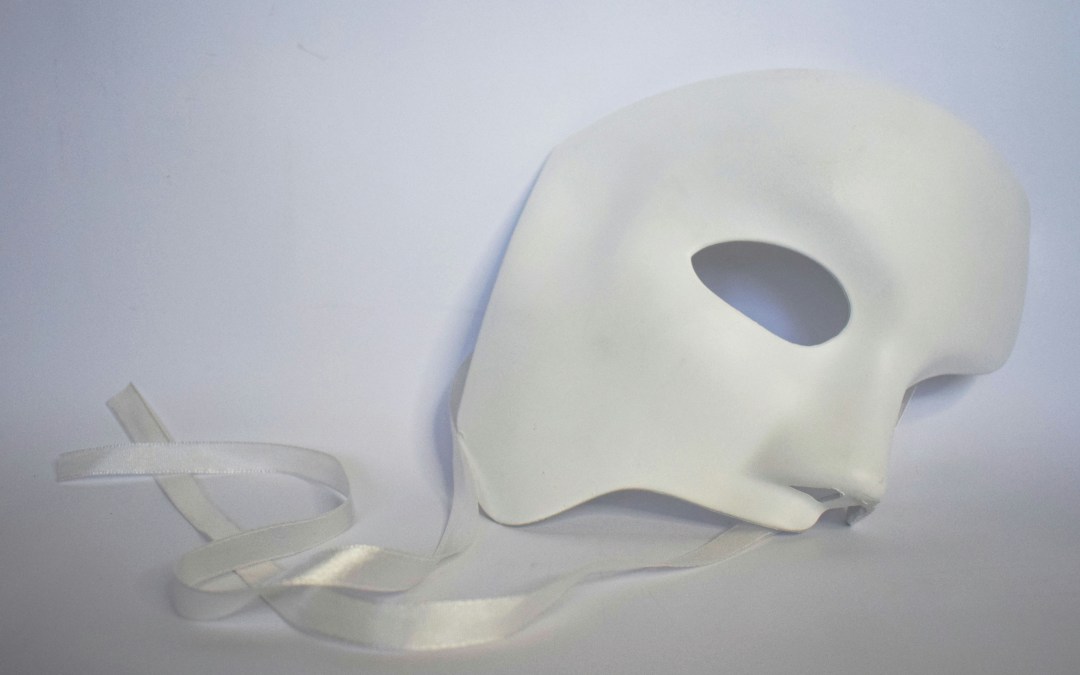 El masking: qué es, cómo se genera y cómo empezar a quitarte la máscara