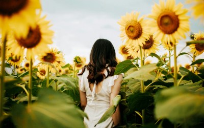 Cómo una persona narcisista utiliza los microabandonos para ganar control emocional